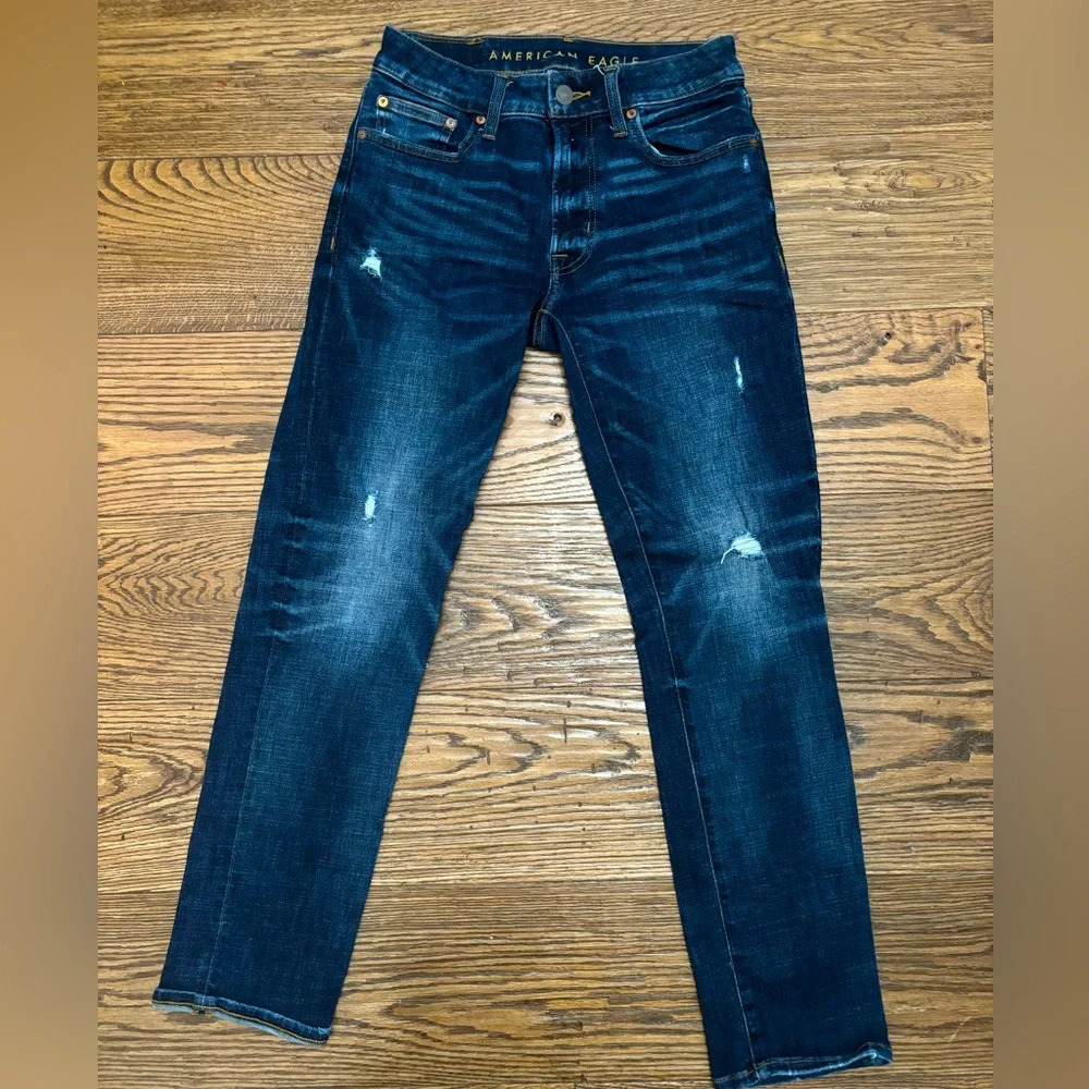 American Eagle Distressed Slim Straight Jean size 29 x 30